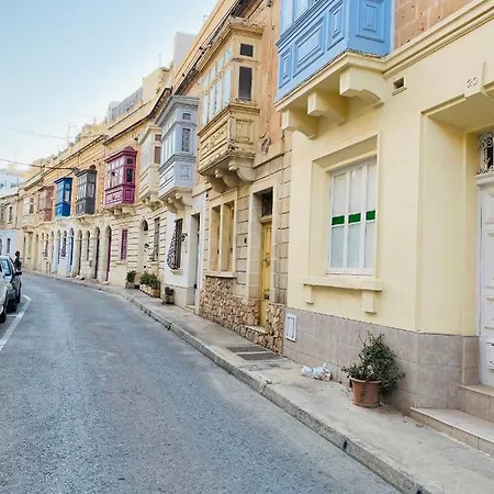 Bed And Breakfast Sliema ベッド・アンド・ブレックファスト スリーマ
